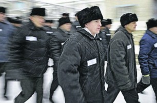 «Свобода» запрещает русский  в тюрьмах